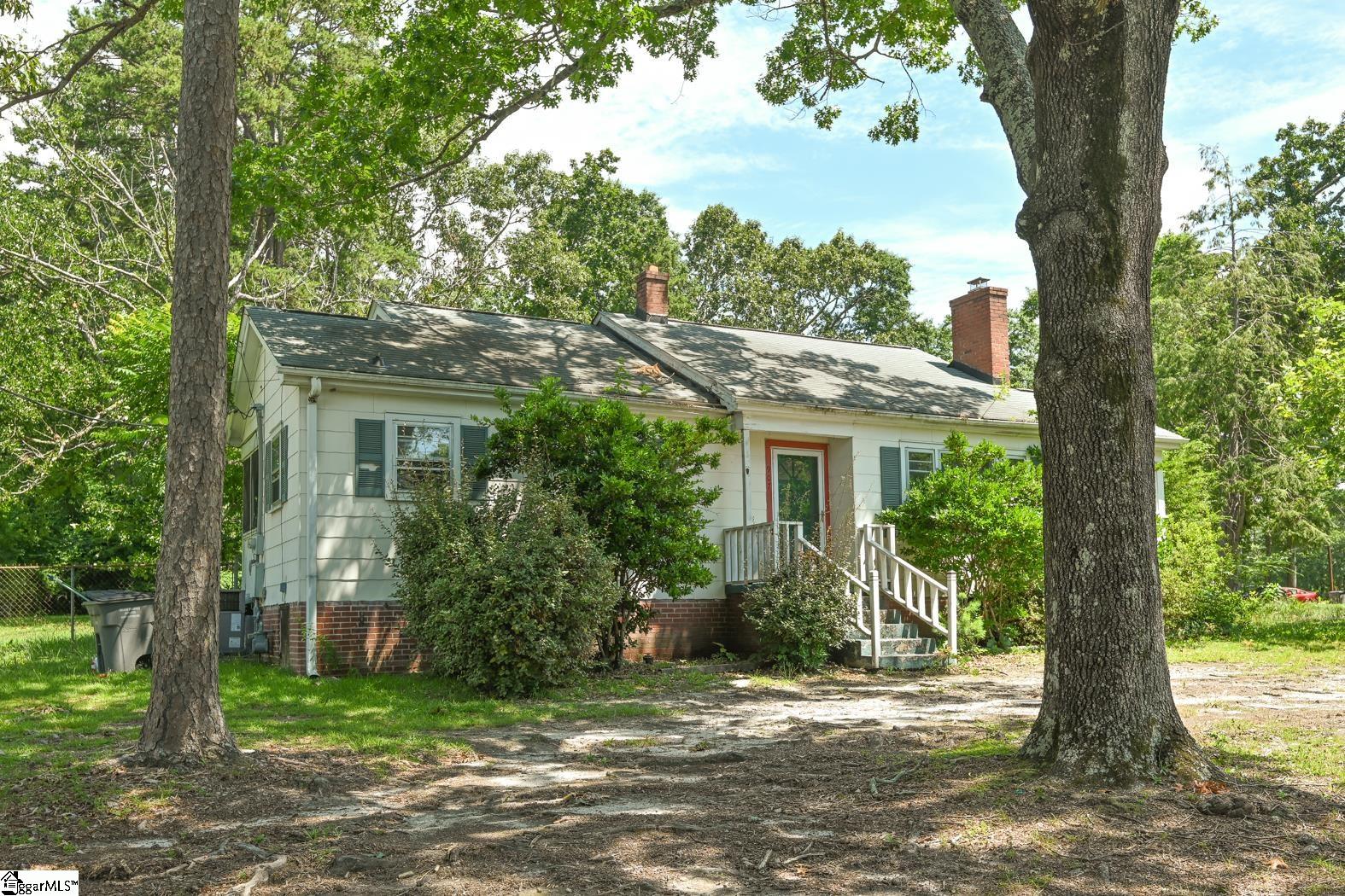 907 East Lee Road Taylors, SC 29687 - Photo 1 of 23 Gallery Image 1