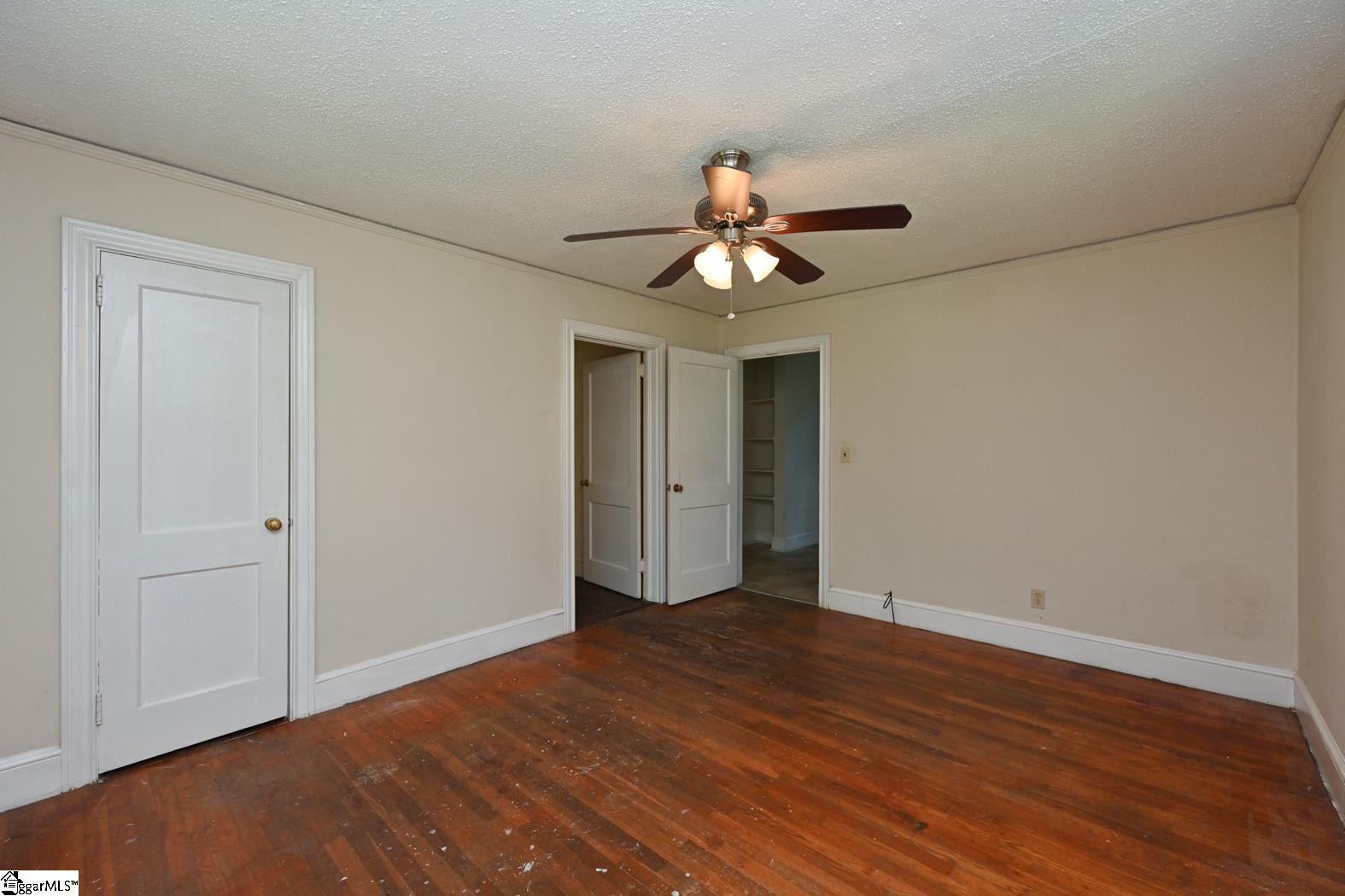 907 East Lee Road Taylors, SC 29687 - Photo 16 of 23 Gallery Image 16