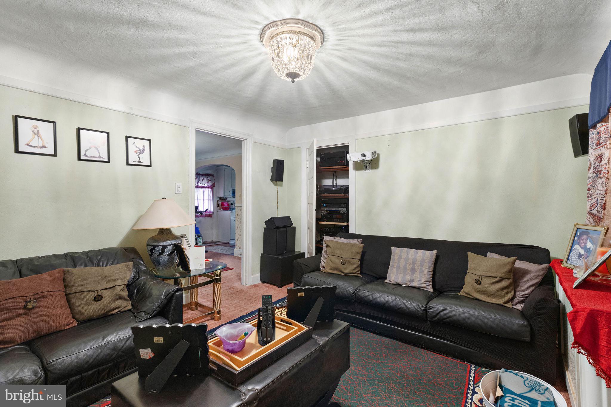 8525 Monroe Avenue Upper Darby, PA 19082 - Photo 11 of 18