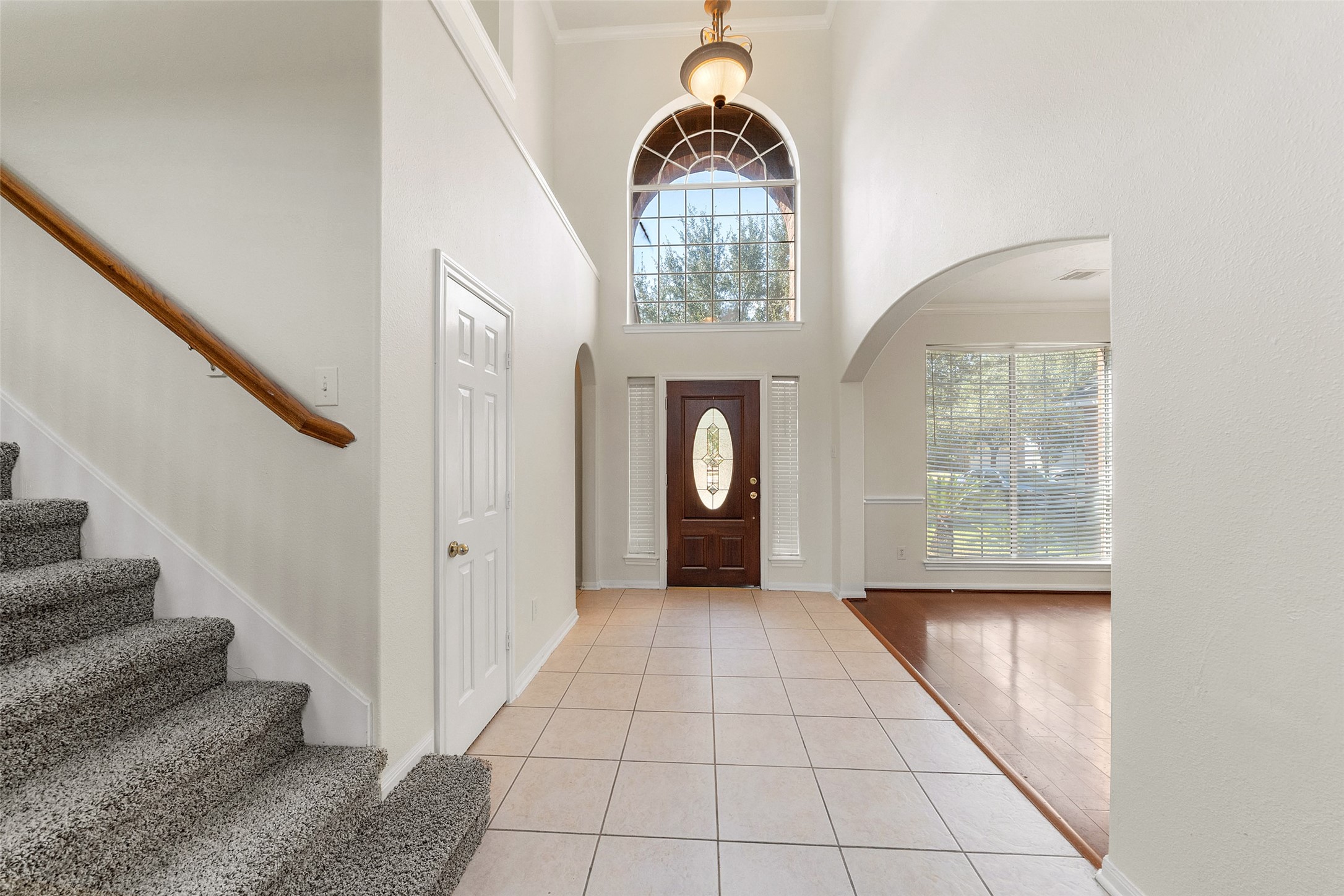 14213 Stone Bluff Lane Rosharon, TX 77583 - Photo 3 of 44 a view of an entryway