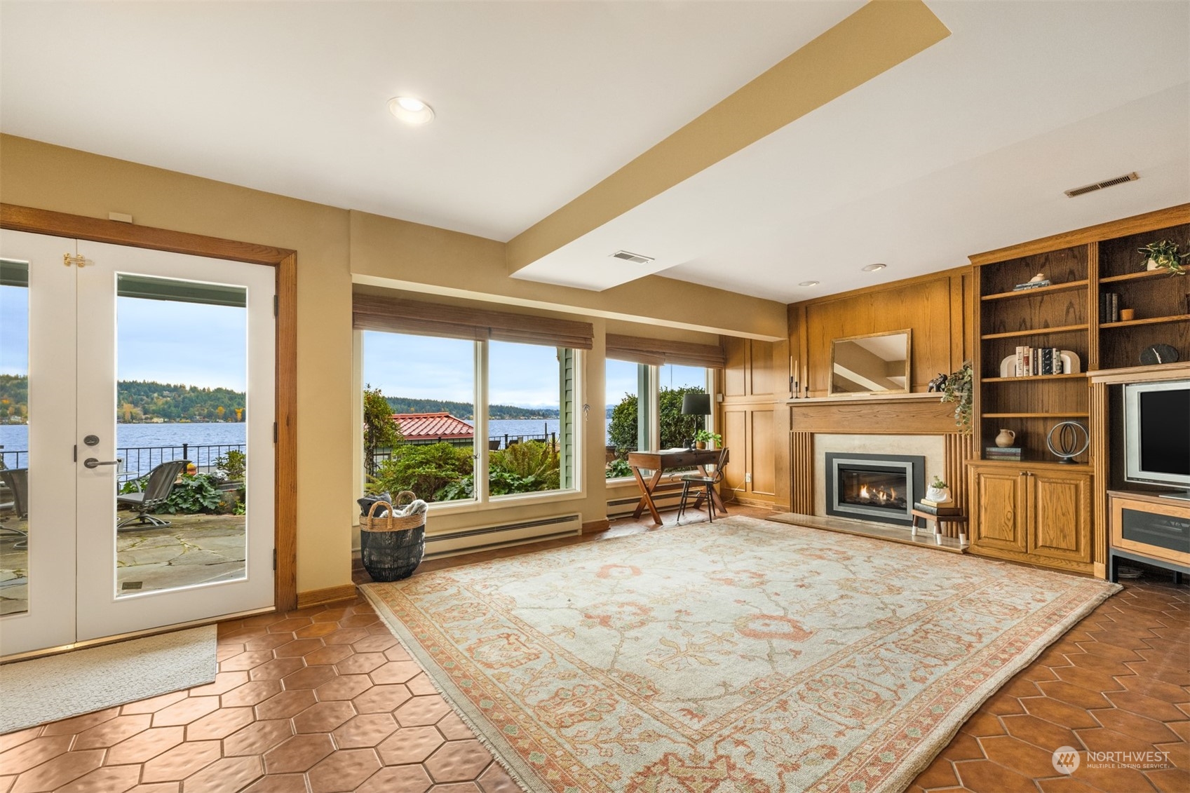10664 Riviera Place Northeast Seattle, WA 98125 - Photo 25 of 37 Gallery Image 25