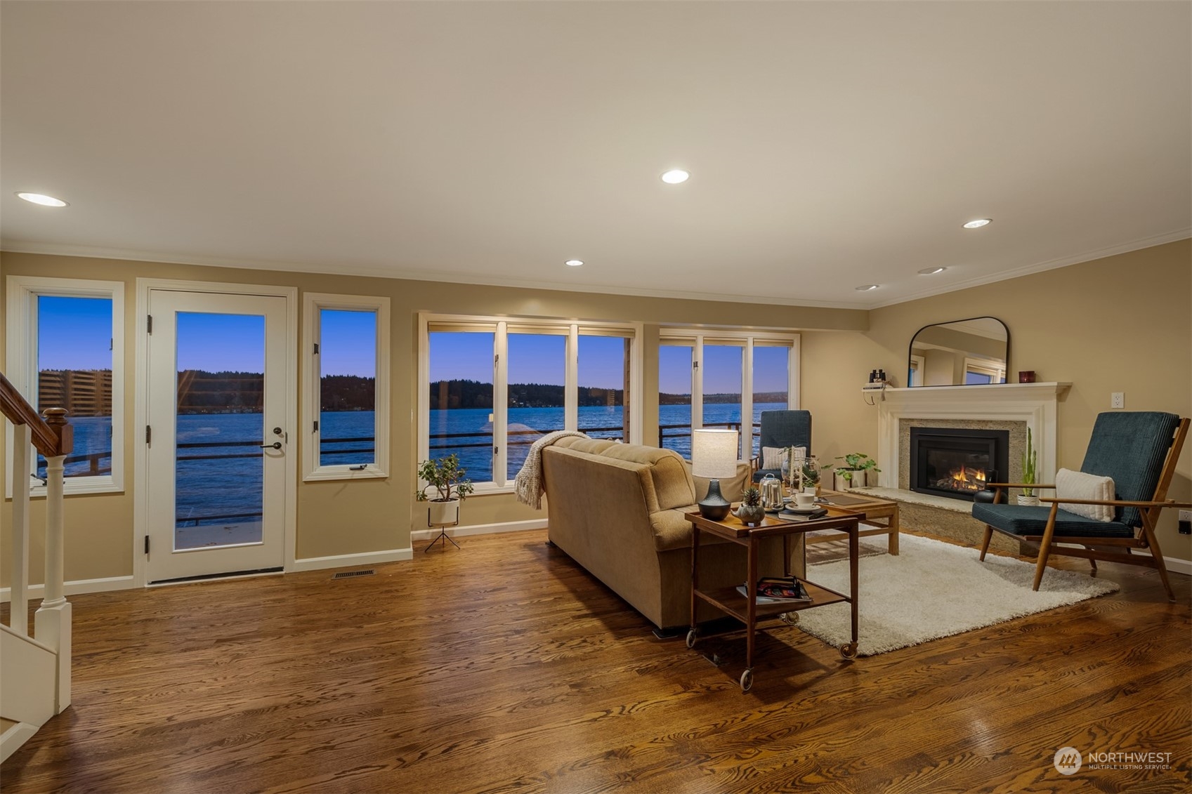 10664 Riviera Place Northeast Seattle, WA 98125 - Photo 32 of 37 Gallery Image 32