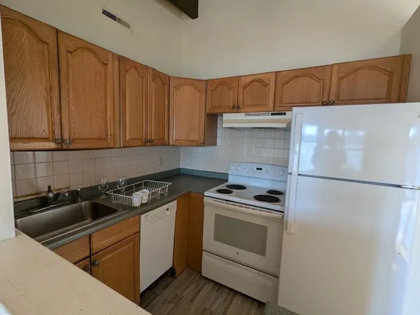 $2,600 | 200 Central Street, Unit 12, Stoneham, MA 02180
