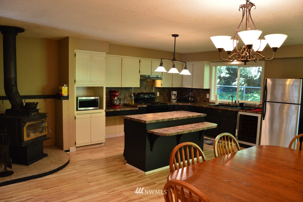 2217 Tower Road Castle Rock, WA 98611 - Photo 3 of 25 Gallery Image 3