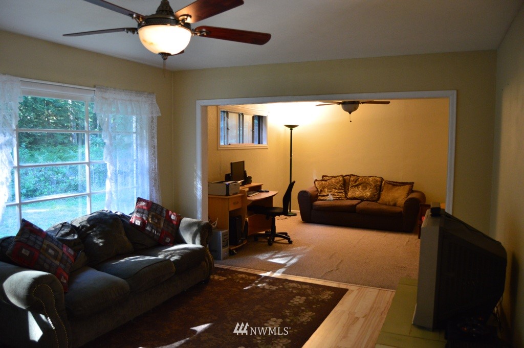 2217 Tower Road Castle Rock, WA 98611 - Photo 6 of 25 Gallery Image 6