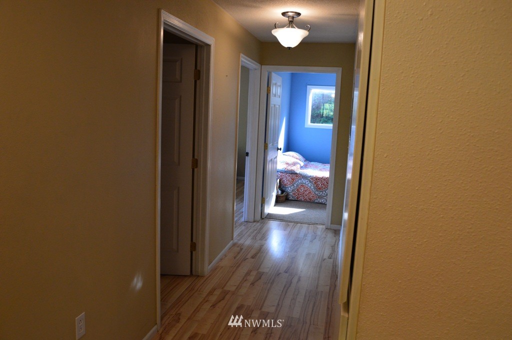 2217 Tower Road Castle Rock, WA 98611 - Photo 7 of 25 Gallery Image 7