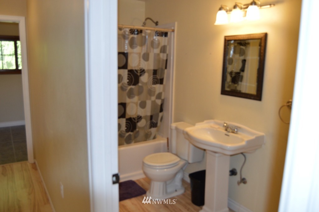 2217 Tower Road Castle Rock, WA 98611 - Photo 8 of 25 Gallery Image 8