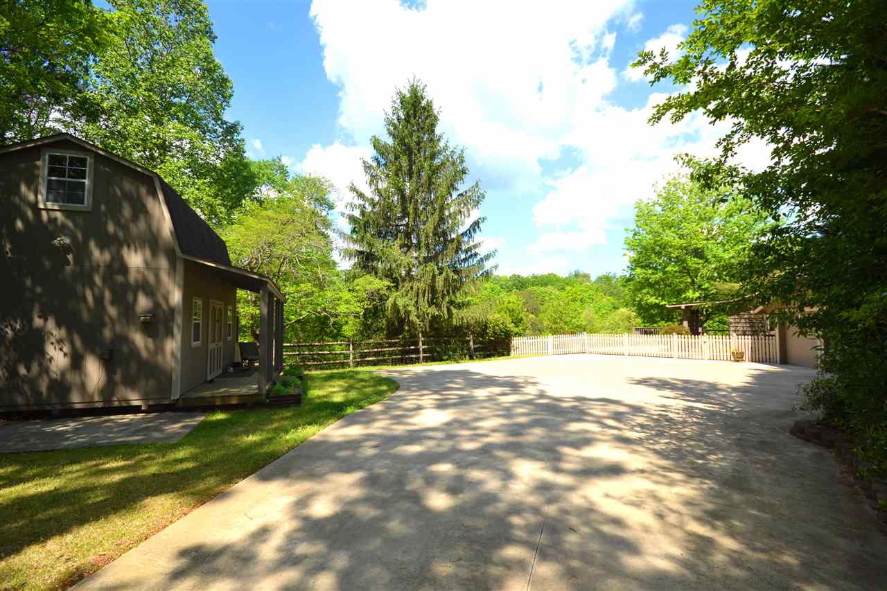 104 Eargle Road Tryon, NC 28782 - Photo 3 of 25