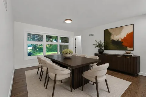 $1,200,000 | 1866 Berry Lane, Des Plaines, IL 60018