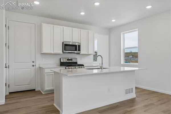 $404,950 | 850 Tenebris Point, Colorado Springs, CO 80915