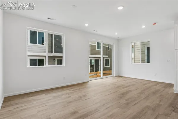 $404,950 | 850 Tenebris Point, Colorado Springs, CO 80915