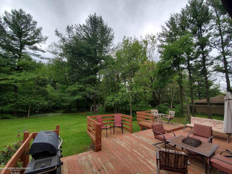 70391 Romeo Orchard Drive Romeo, MI 48065 - Photo 17 of 40 31382046-16.JPG
