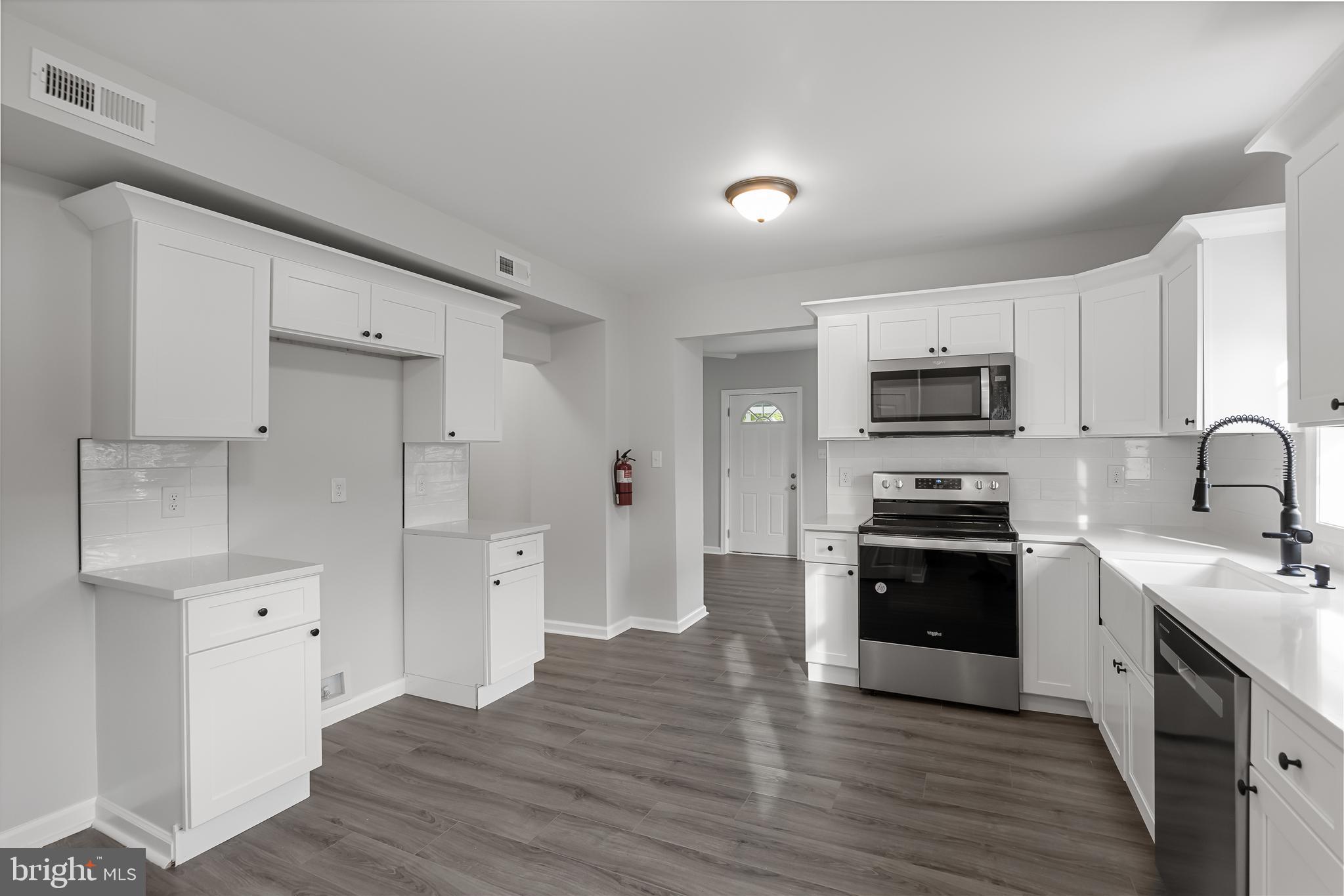 57 Watson Boulevard Clementon, NJ 08021 - Photo 5 of 15