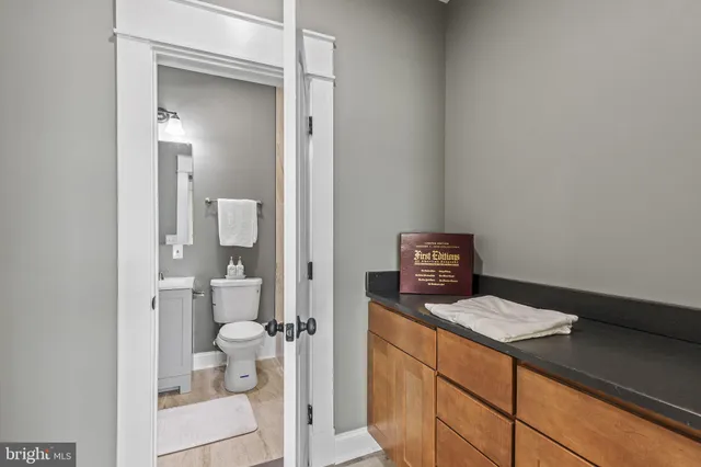 $2,000 | 1934 East Lafayette Avenue, Baltimore, MD 21213