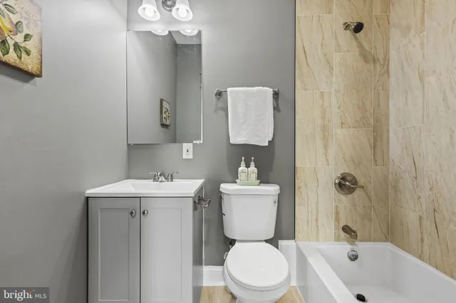 $2,000 | 1934 East Lafayette Avenue, Baltimore, MD 21213