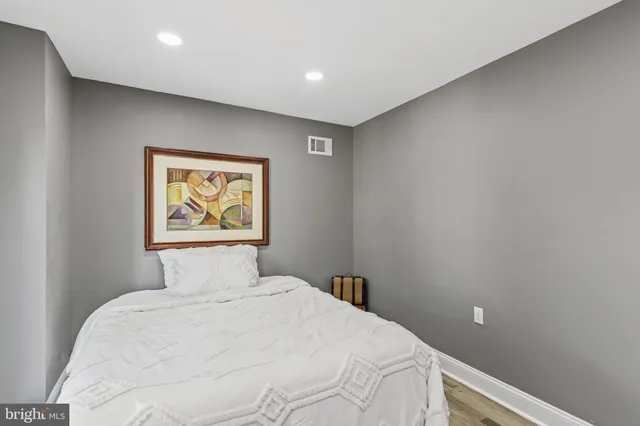 $2,000 | 1934 East Lafayette Avenue, Baltimore, MD 21213