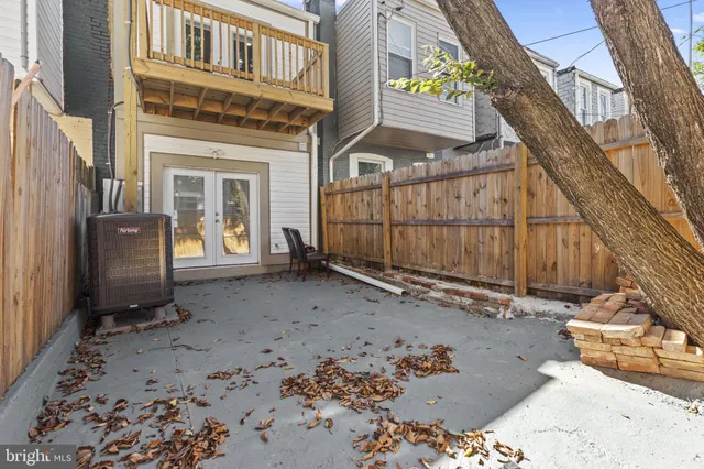 $2,000 | 1934 East Lafayette Avenue, Baltimore, MD 21213