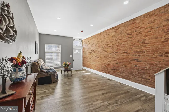 $2,000 | 1934 East Lafayette Avenue, Baltimore, MD 21213