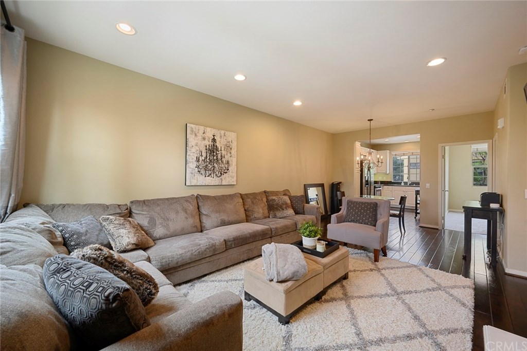 220 Soco Drive Fullerton, CA 92832 - Photo 6 of 24