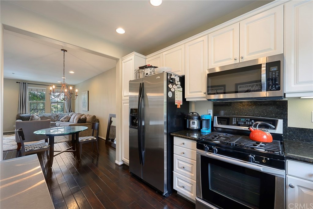 220 Soco Drive Fullerton, CA 92832 - Photo 8 of 24