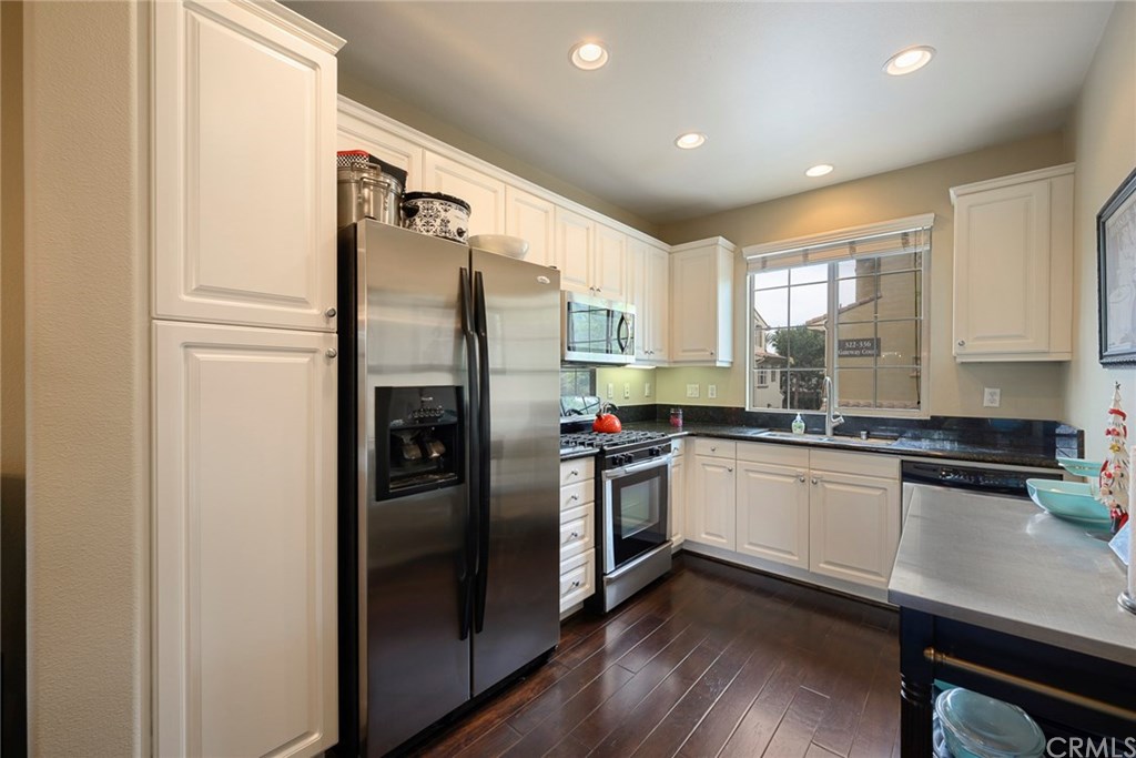 220 Soco Drive Fullerton, CA 92832 - Photo 9 of 24