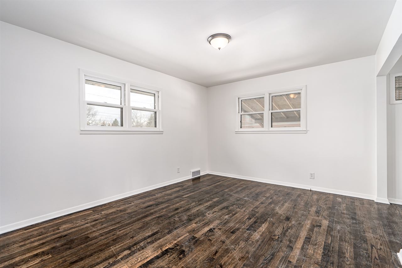 803 North Wilbur Road Spokane Valley, WA 99206 - Photo 6 of 17 Gallery Image 6