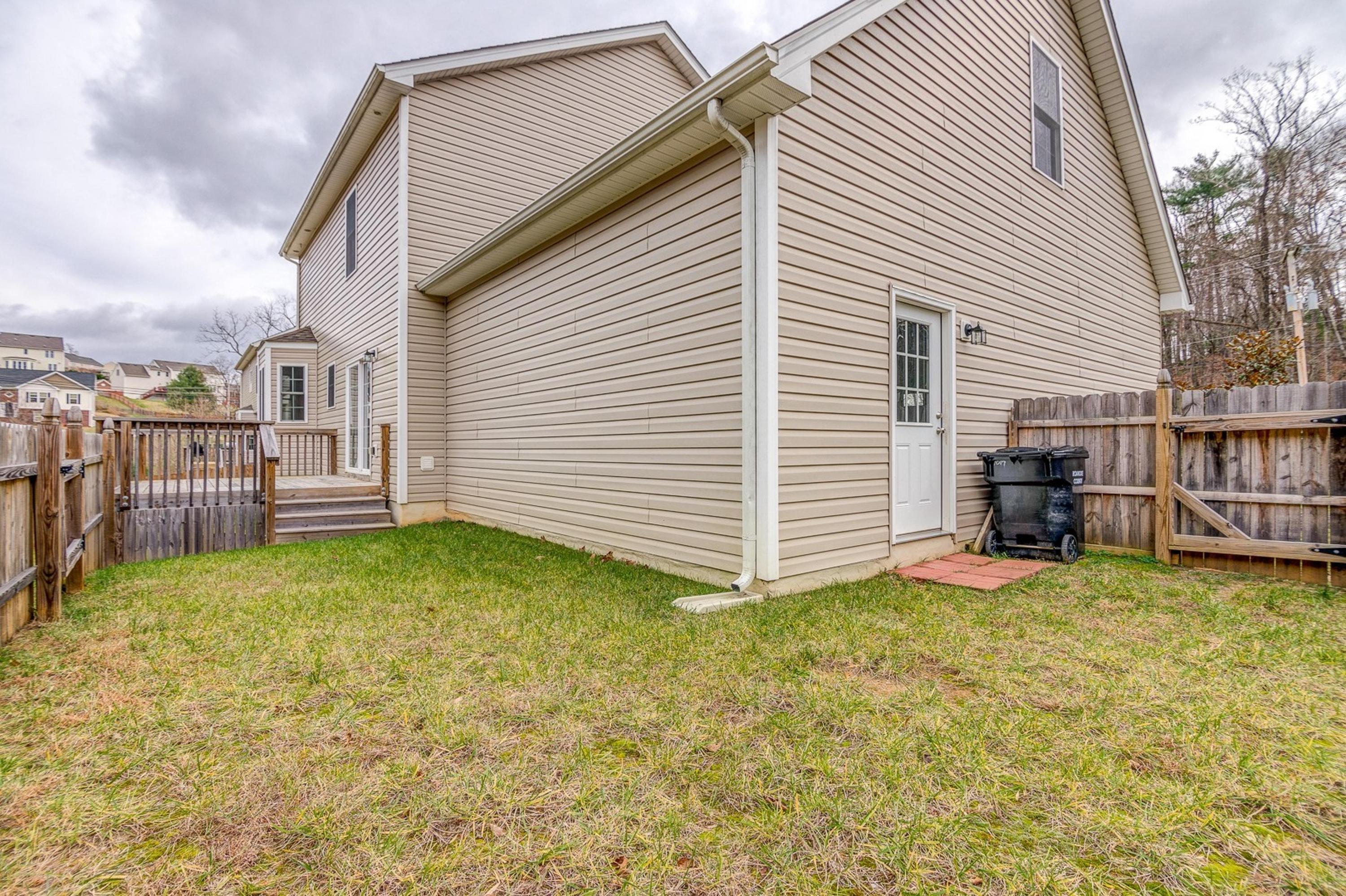 1017 Longview Road Roanoke, VA 24018 - Photo 15 of 38 014-294665-1017 Longview Road-15_7123889
