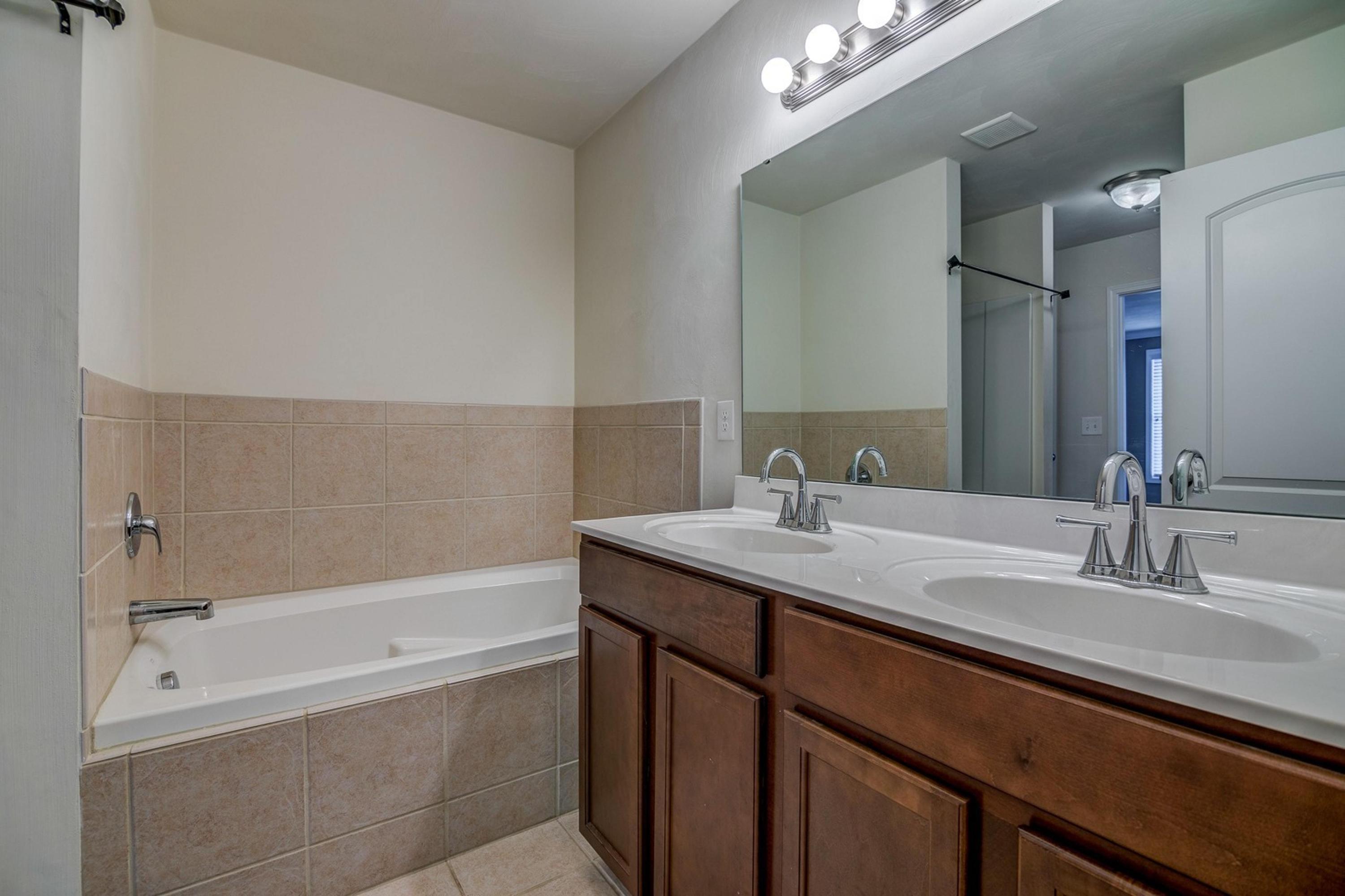 1017 Longview Road Roanoke, VA 24018 - Photo 25 of 38 024-294665-1017 Longview Road-25_7123901