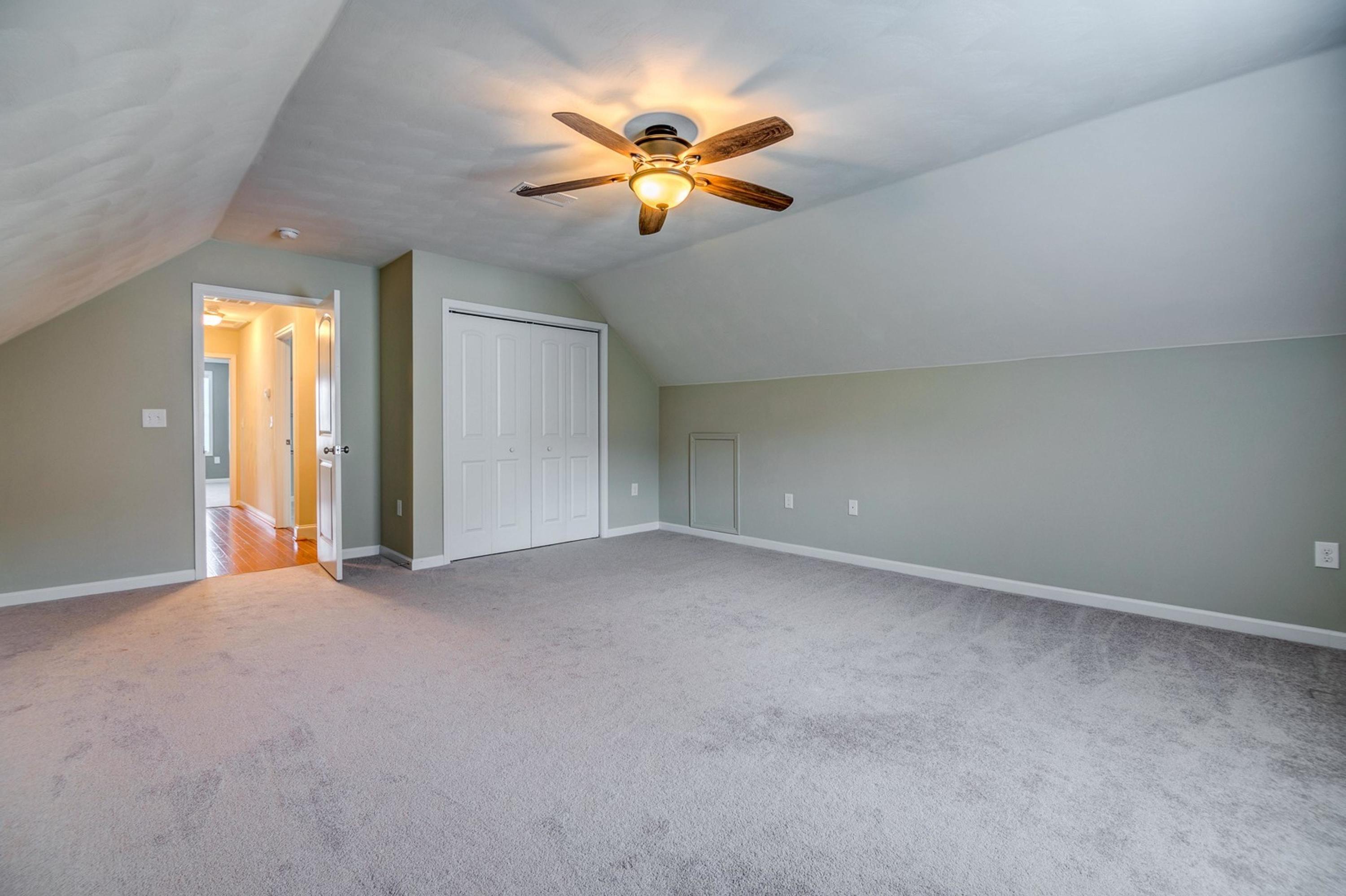 1017 Longview Road Roanoke, VA 24018 - Photo 27 of 38 026-294665-1017 Longview Road-27_7123903