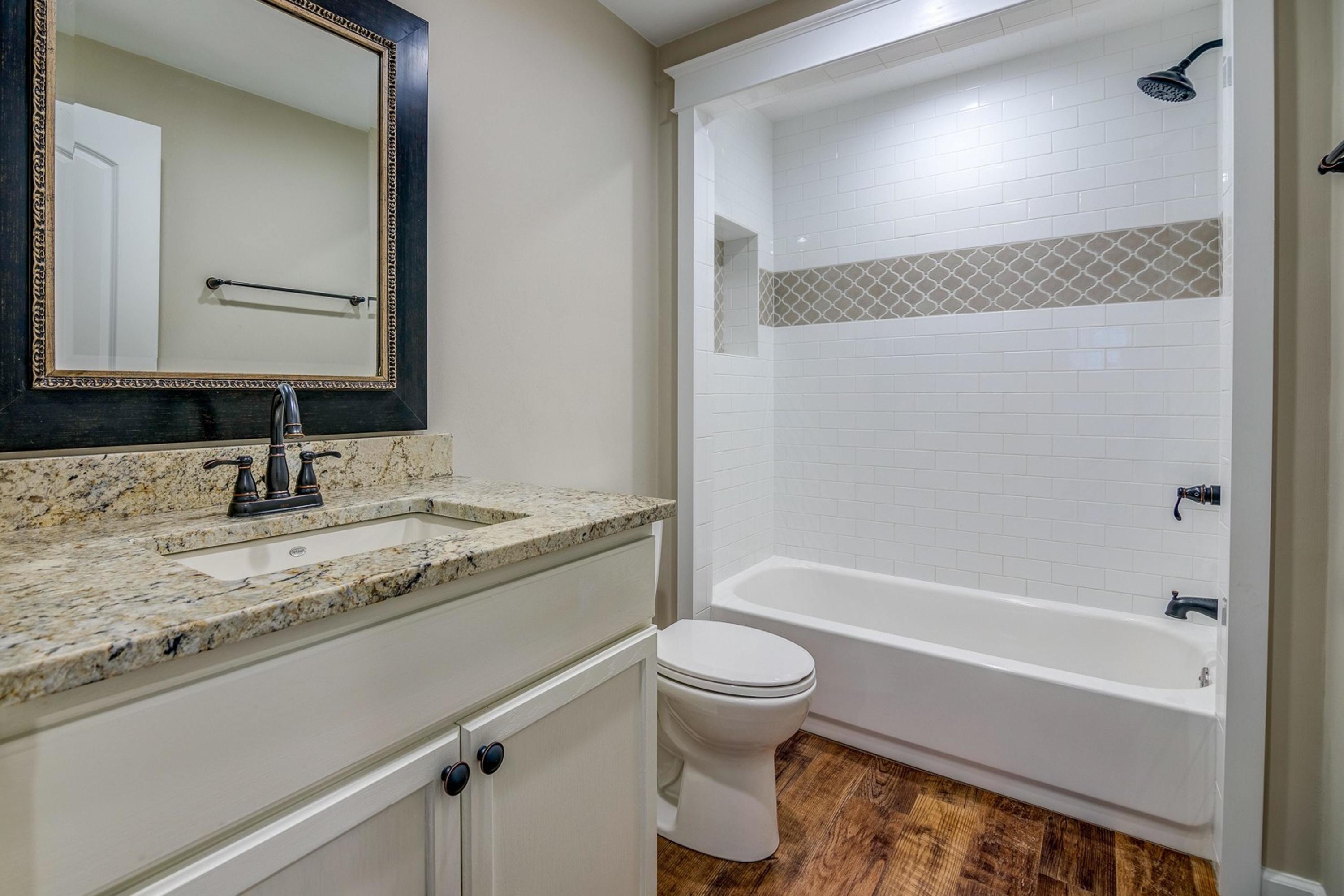 1017 Longview Road Roanoke, VA 24018 - Photo 32 of 38 031-294665-1017 Longview Road-32_7123908