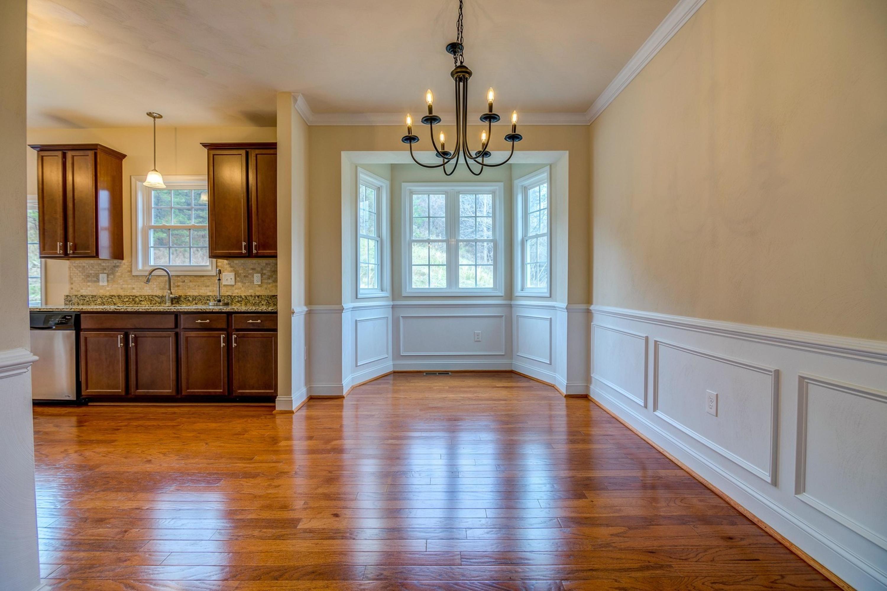1017 Longview Road Roanoke, VA 24018 - Photo 6 of 38 006-294665-1017 Longview Road-7_7123879