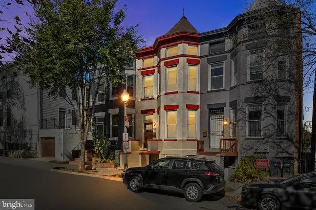 $1,125,000 | 1021 Columbia Road Northwest, Washington, DC 20001