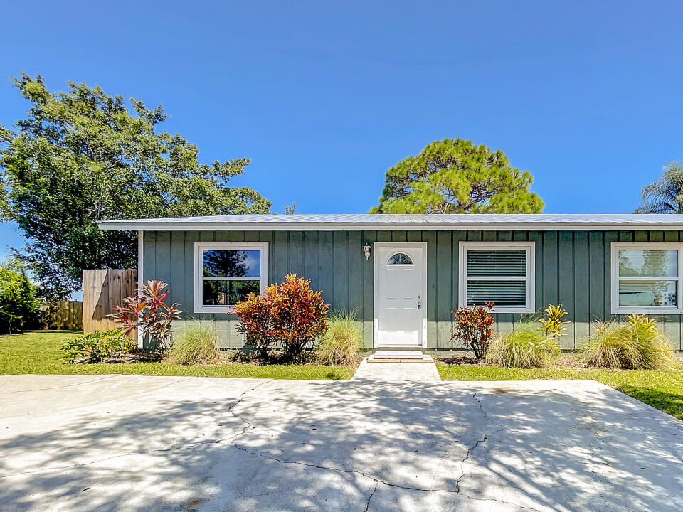 4477 Southeast Salvatori Road Stuart, FL 34997 - Photo 1 of 32 1