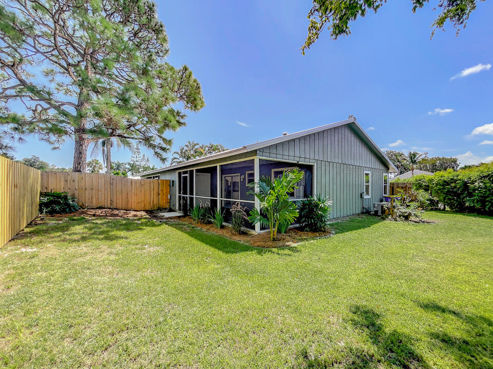 4477 Southeast Salvatori Road Stuart, FL 34997 - Photo 24 of 32 24