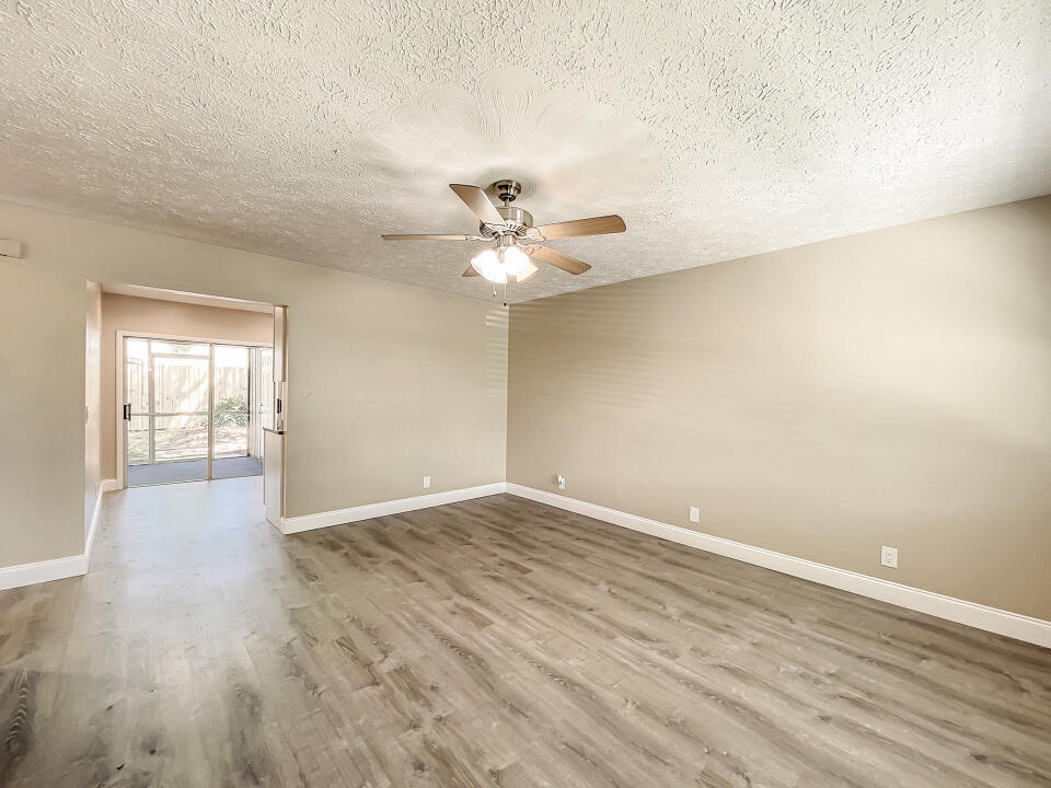 4477 Southeast Salvatori Road Stuart, FL 34997 - Photo 4 of 32 4