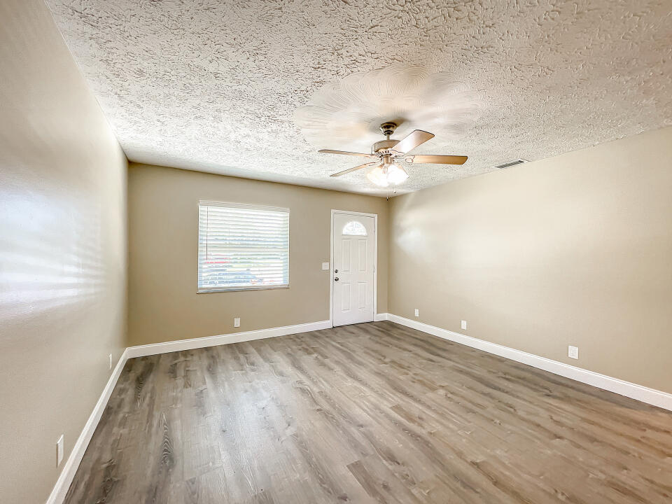 4477 Southeast Salvatori Road Stuart, FL 34997 - Photo 6 of 32 6
