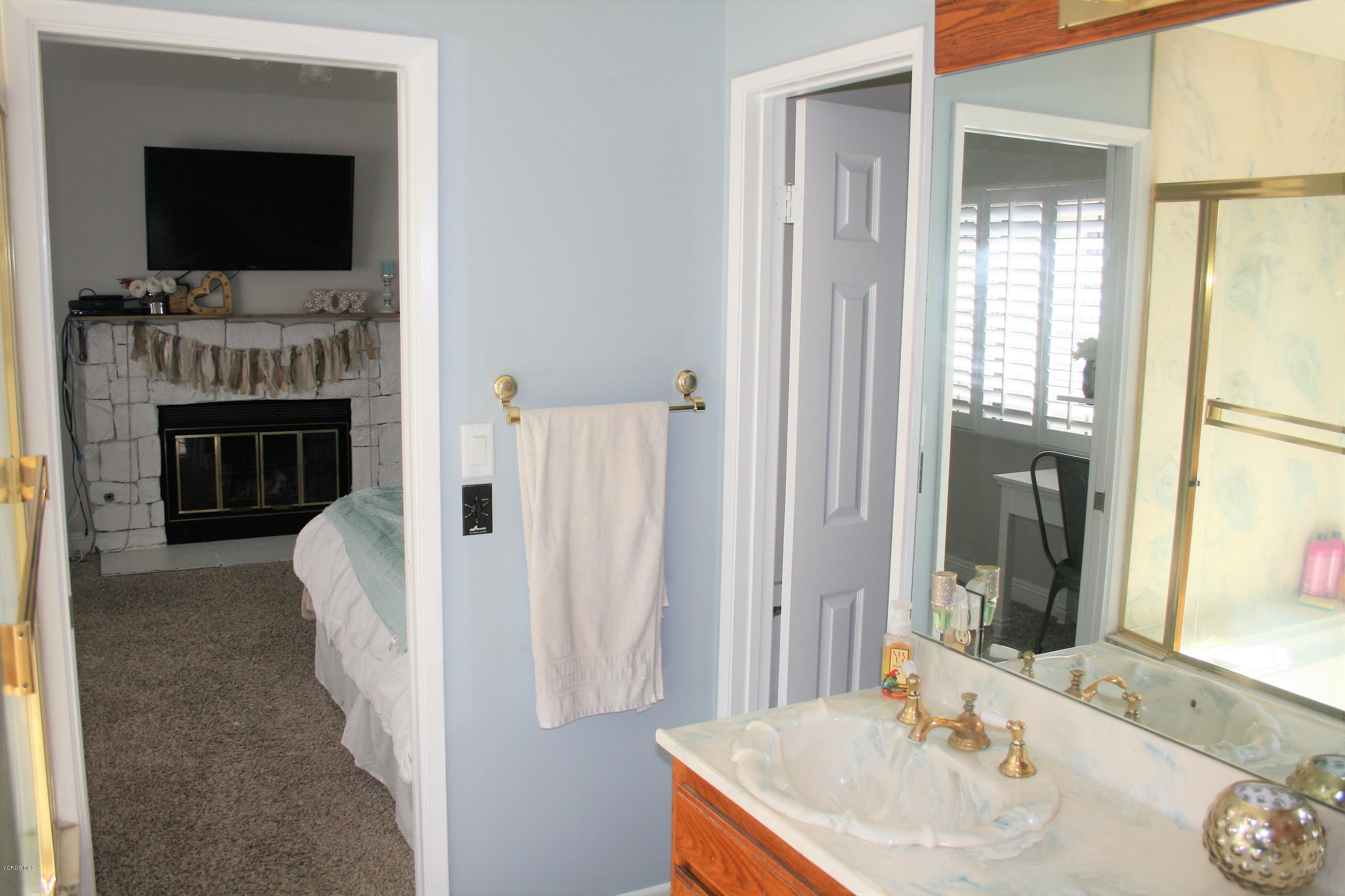 3342 Faxton Court Simi Valley, CA 93063 - Photo 14 of 21 IMG_0947