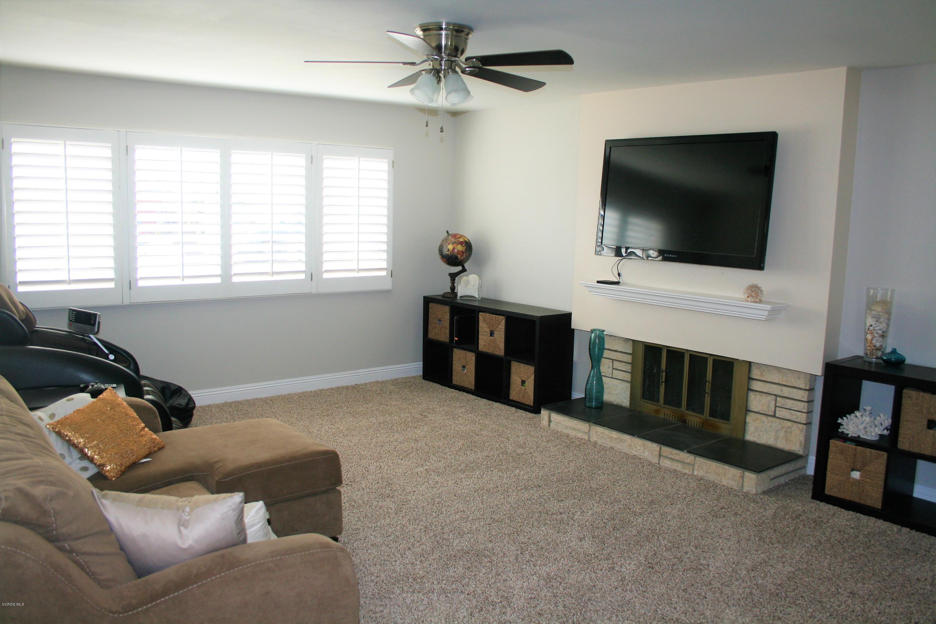 3342 Faxton Court Simi Valley, CA 93063 - Photo 8 of 21 IMG_0940