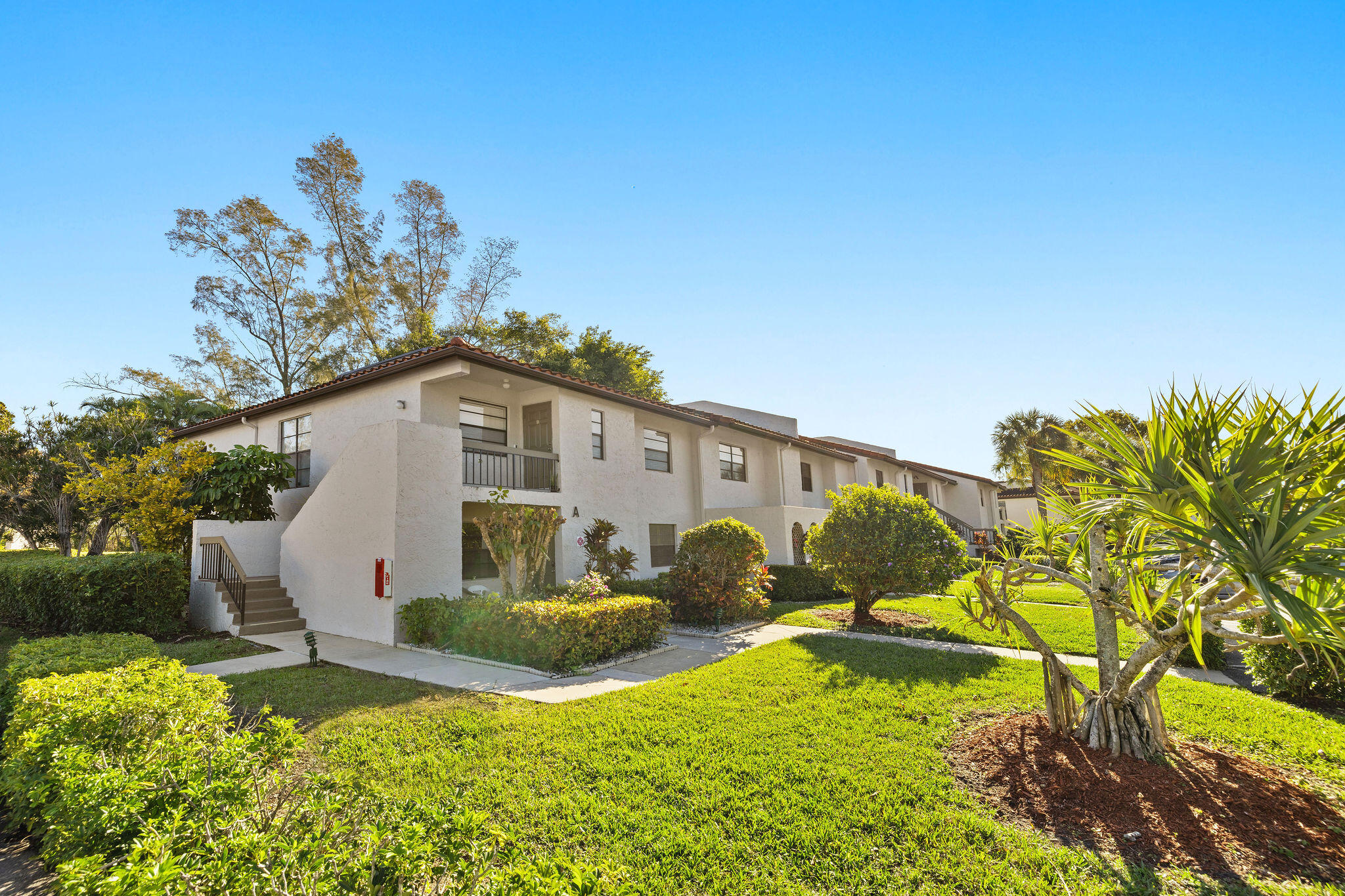 9193 Pecky Cypress Lane, Unit 6F Boca Raton, FL 33428 - Photo 17 of 23 22__9193_Pecky_Cypress_ln_photo_by_Supre