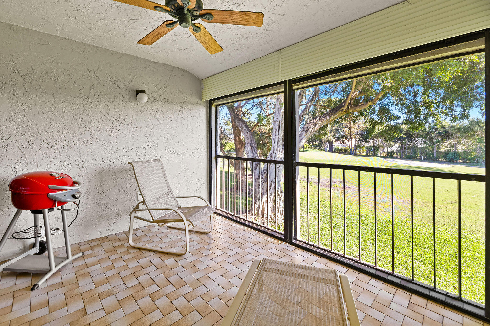 9193 Pecky Cypress Lane, Unit 6F Boca Raton, FL 33428 - Photo 6 of 23 35__9193_Pecky_Cypress_ln_photo_by_Supre