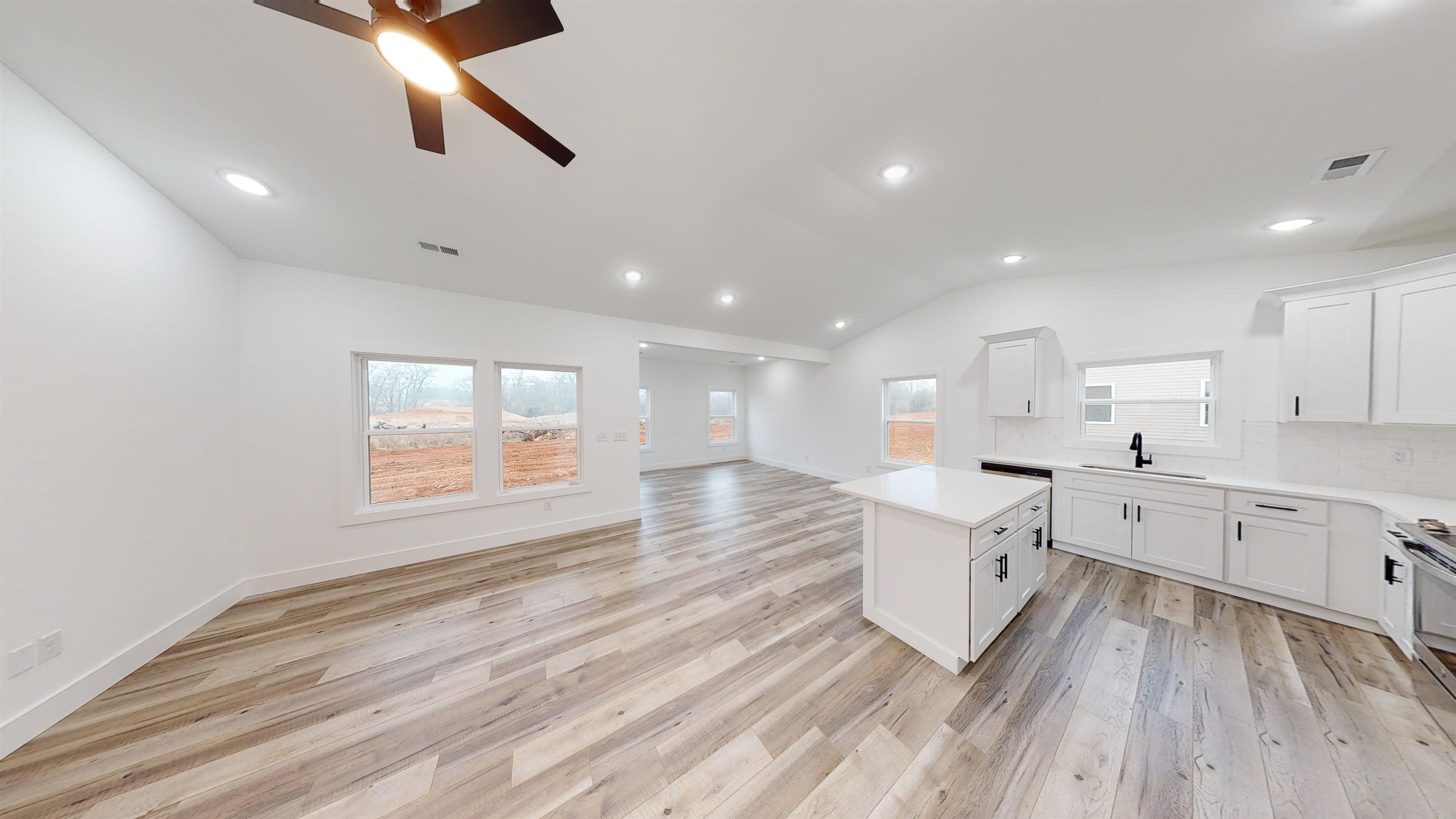 247 R C Thompson Road Chesnee, SC 29323 - Photo 2 of 25 Gallery Image 2
