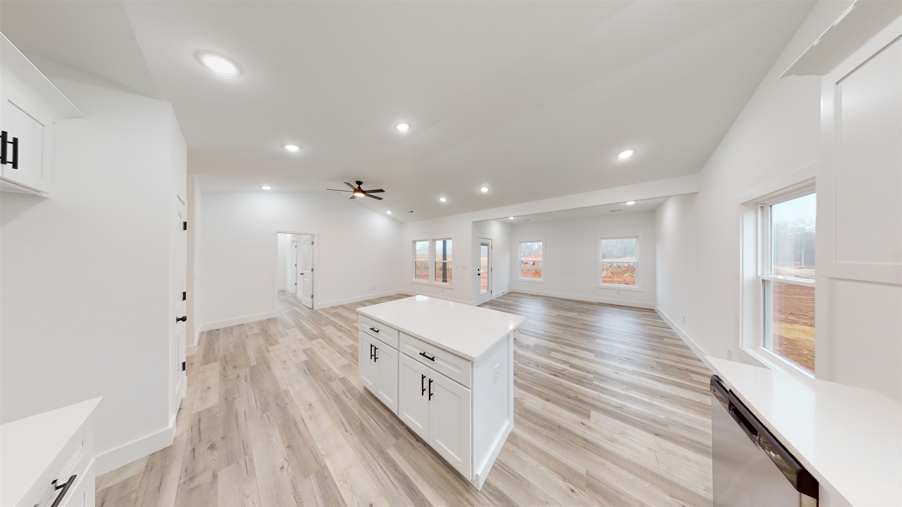 247 R C Thompson Road Chesnee, SC 29323 - Photo 5 of 25 Gallery Image 5