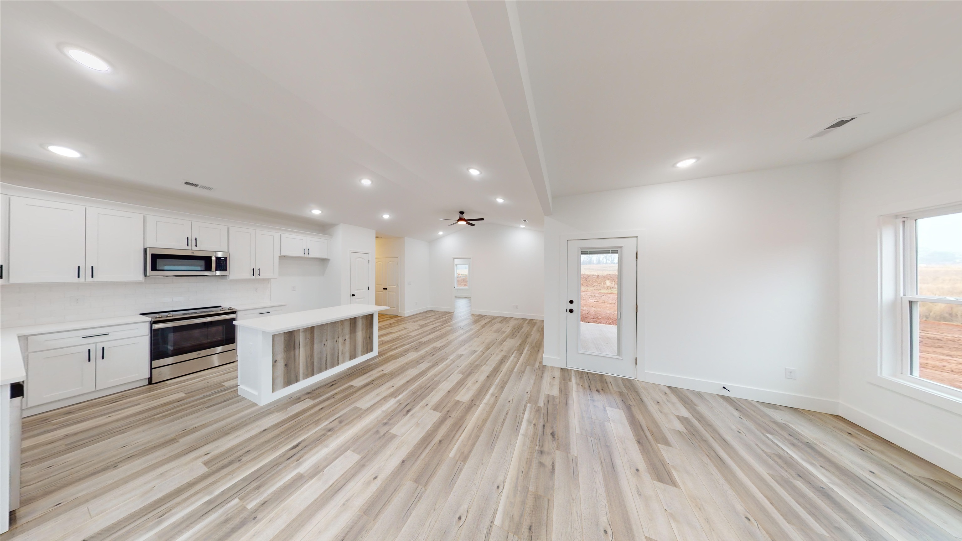 247 R C Thompson Road Chesnee, SC 29323 - Photo 8 of 25 Gallery Image 8