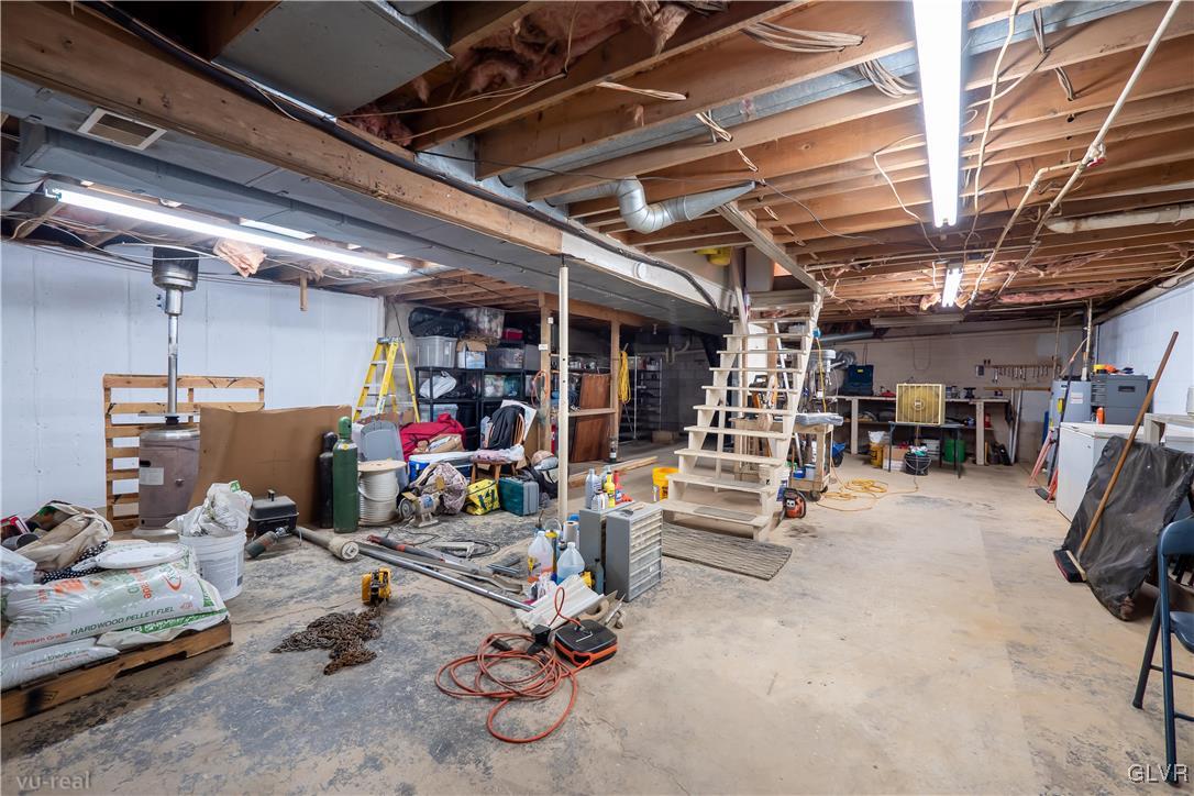 130 County Line Road Riegelsville, PA 18077 - Photo 29 of 40 a view of a room with gym equipment