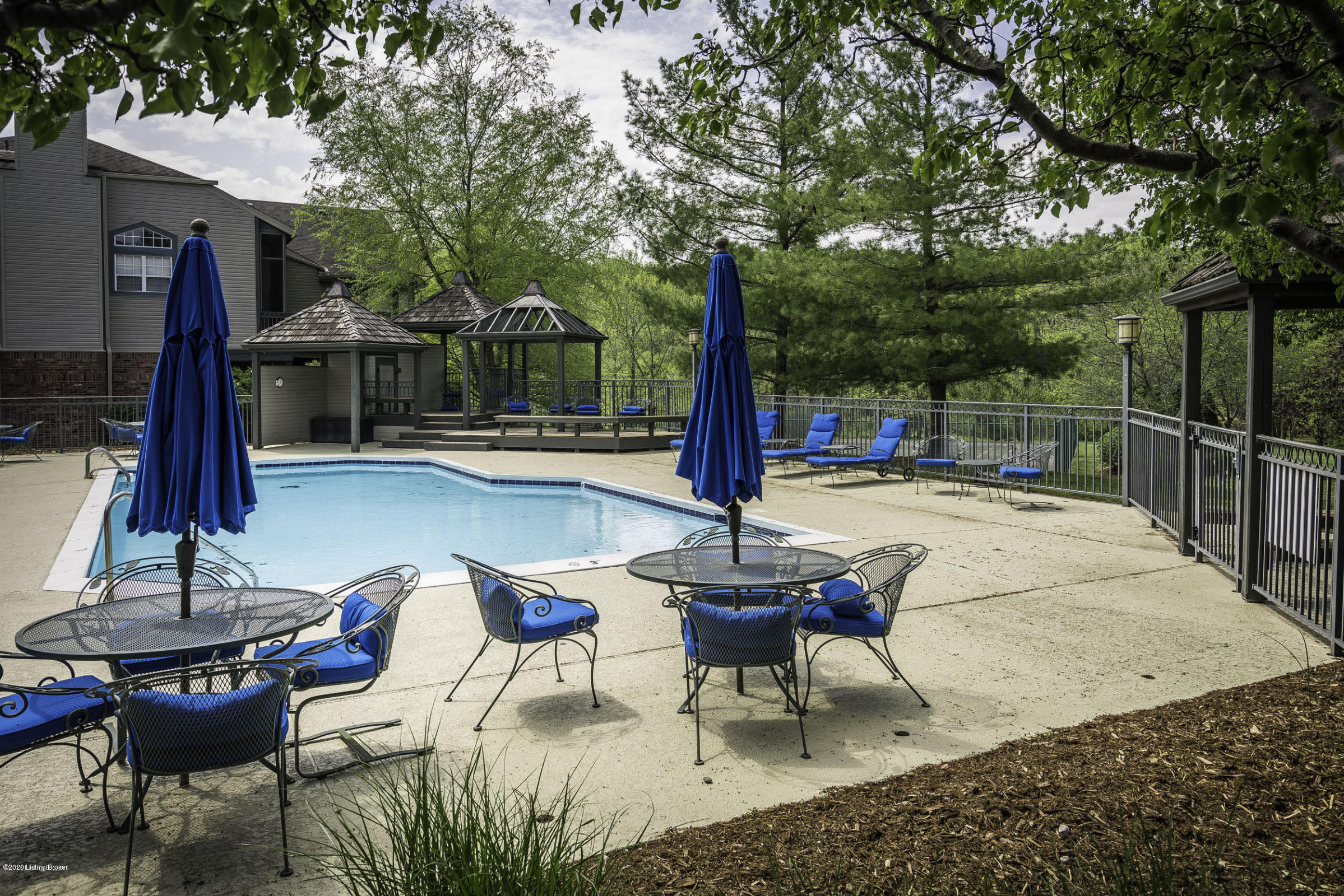 5621 Harrods Run Road Prospect, KY 40059 - Photo 35 of 36 Community Pool