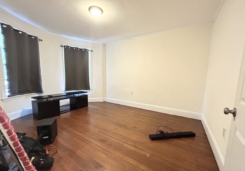 692 Columbia Road, Unit 2 Boston, MA 02125 - Photo 4 of 10