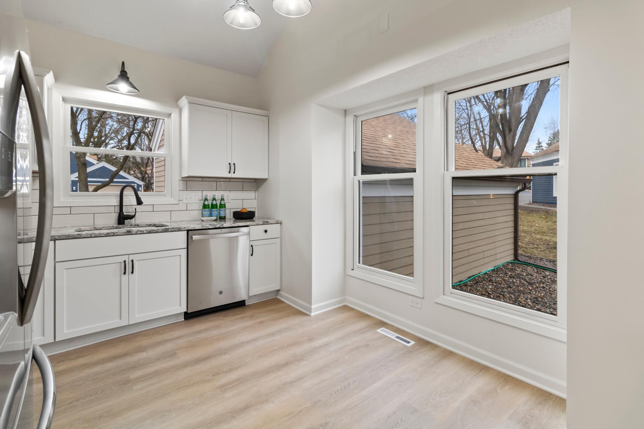 9307 Nesbitt Road Bloomington, MN 55437 - Photo 13 of 33 Gallery Image 13