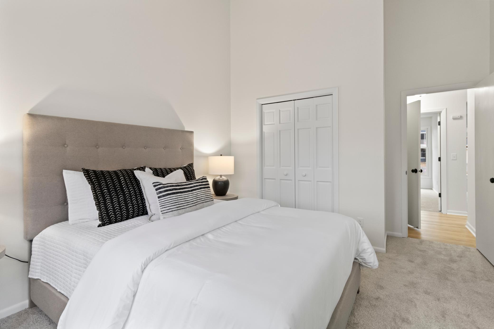 9307 Nesbitt Road Bloomington, MN 55437 - Photo 17 of 33 Gallery Image 17