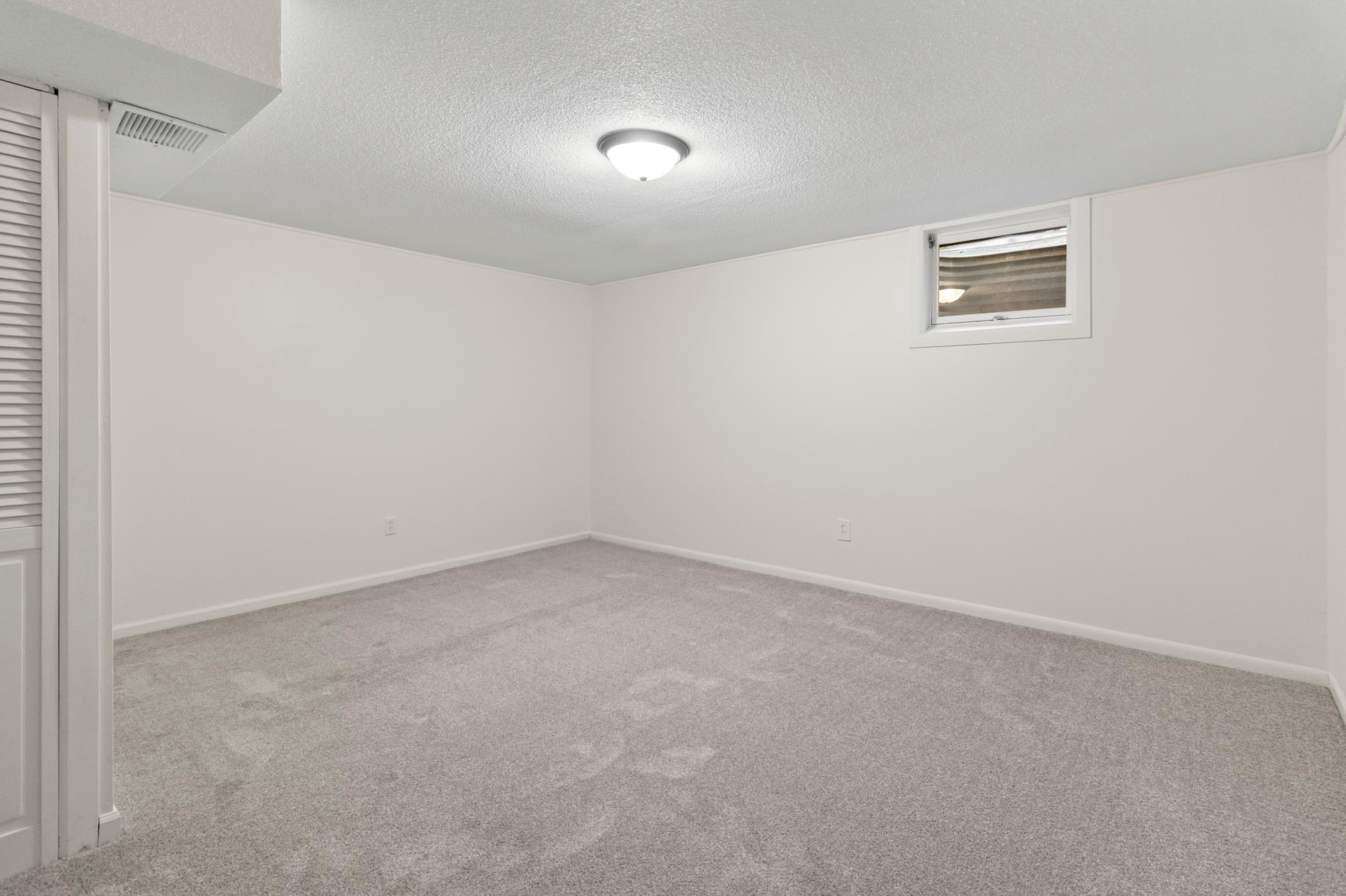9307 Nesbitt Road Bloomington, MN 55437 - Photo 23 of 33 Gallery Image 23