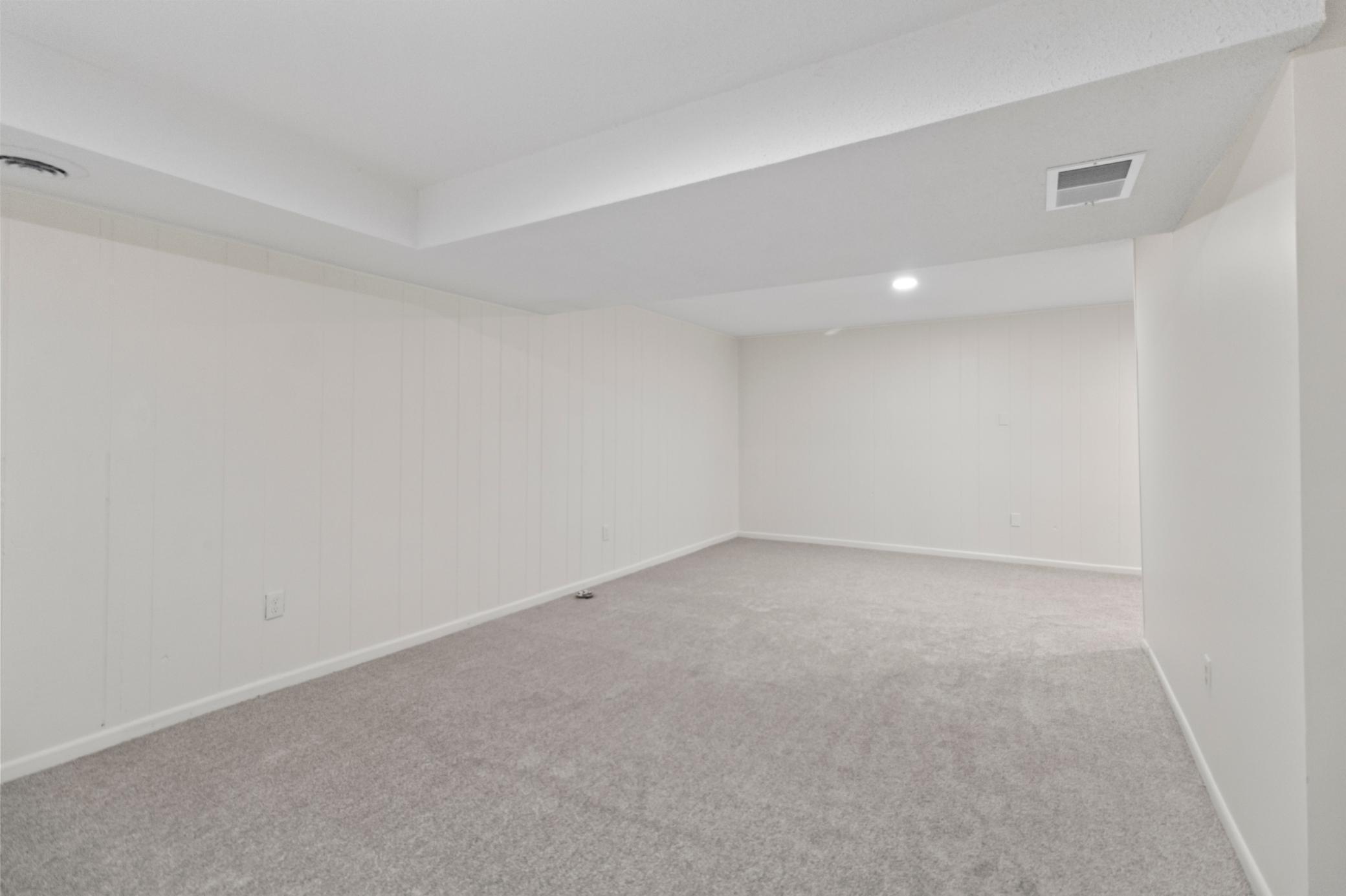 9307 Nesbitt Road Bloomington, MN 55437 - Photo 25 of 33 Gallery Image 25